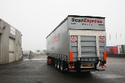 Tre-akslet trailer er trukket ud p� vejene for Scan Express 